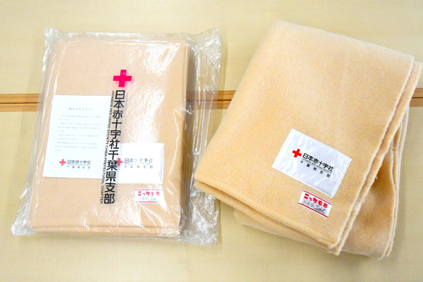 救援物資の毛布