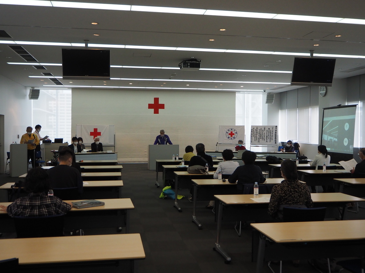 語学奉仕団総会の様子